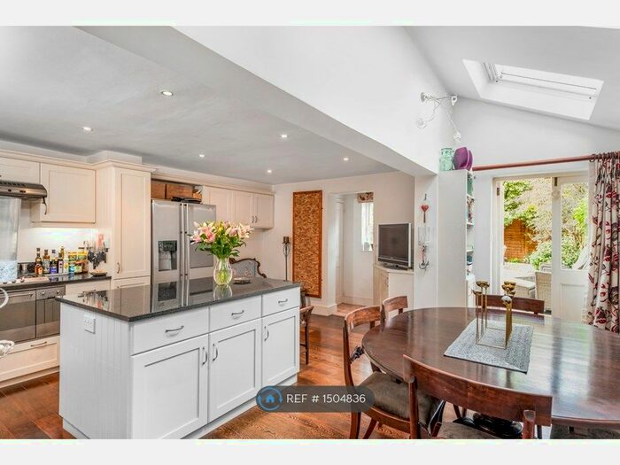 5 Bedroom Terraced House To Rent In Cicada Road, London, SW18