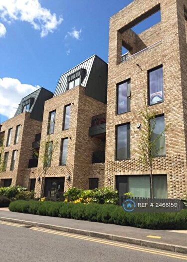 2 Bedroom Flat To Rent In Zeis Building, London, NW7