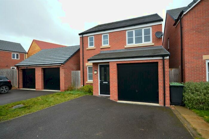 3 Bedroom House To Rent In Bramble Way, Witham St. Hughs, Lincoln, LN6