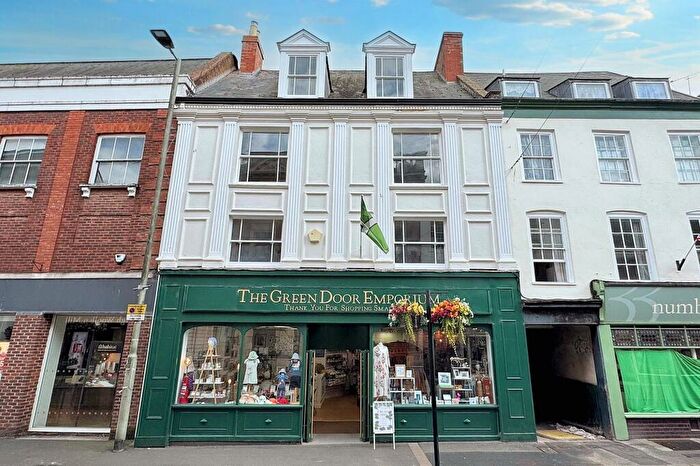 1 Bedroom Flat For Sale In Fore Street, Tiverton, EX16