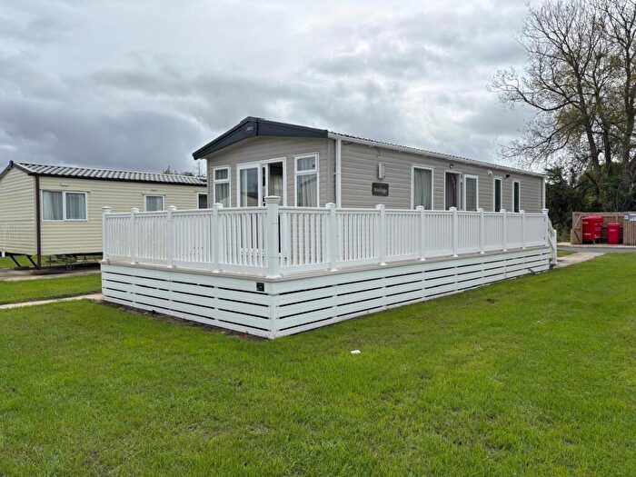 2 Bedroom Caravan For Sale In Broadway Lane, South Cerney, Gloucestershire, GL7