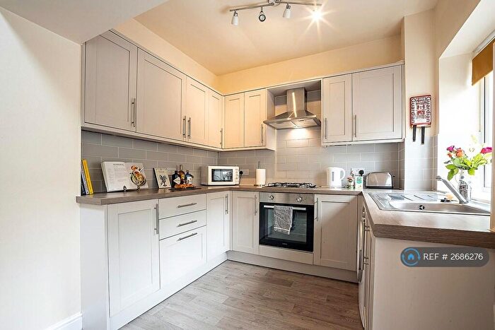 5 Bedroom Terraced House To Rent In Somerset Road, Huddersfield, HD5