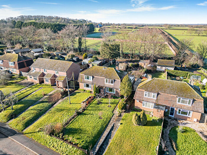 3 Bedroom Semi-Detached House For Sale In Moreton Road, Aston Upthorpe, Didcot, OX11