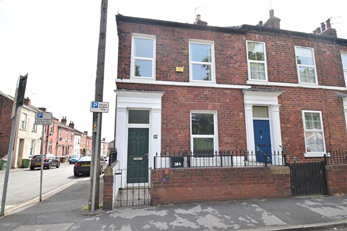 3 Bedroom Maisonette To Rent In College Grove Road, Wakefield, WF1