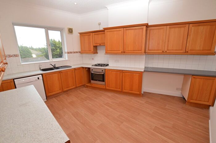 2 Bedroom Flat To Rent In Wetherby Road, Leeds, LS17