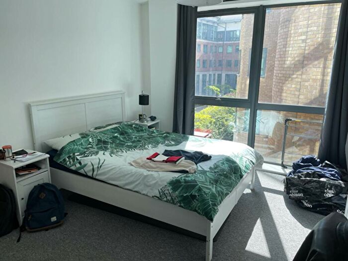 2 Bedroom Apartment To Rent In City Road East, Manchester, M15