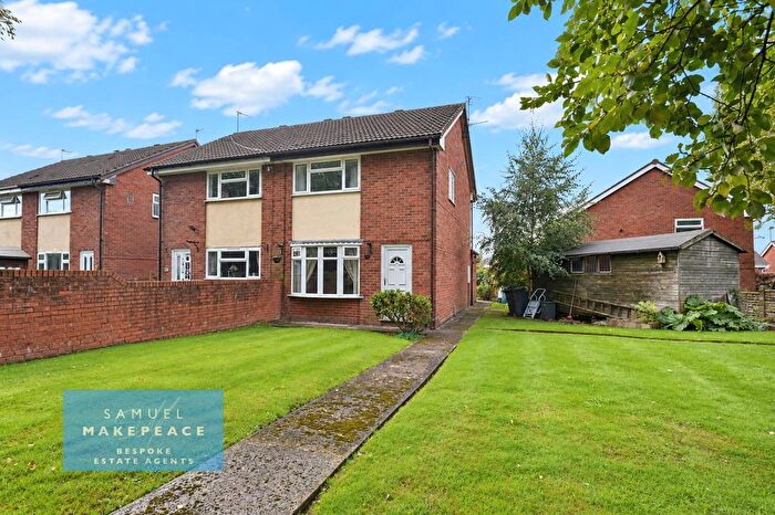 2 Bedroom Semi-Detached House For Sale In Wellington Road, Kidsgrove, Stoke On Trent, ST7
