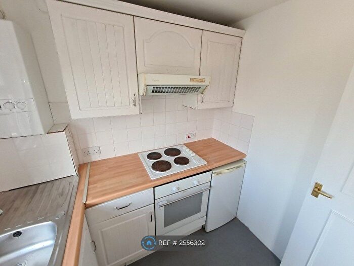 1 Bedroom Flat To Rent In St. James Way, Sidcup, DA14