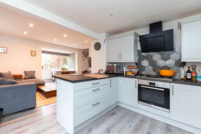 2 Bedroom Detached House For Sale In Cloverfield, Welwyn Garden City, Hertfordshire, AL7