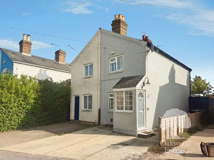 2 Bedroom Semi-Detached House To Rent In Fairfield Road, Burnham, SL1