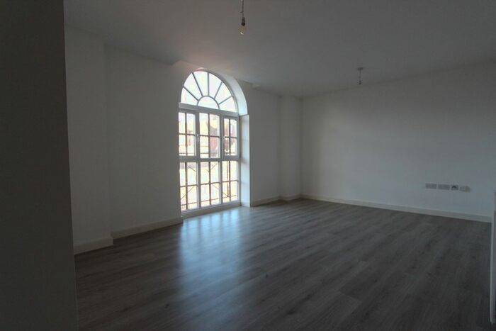 2 Bedroom Flat To Rent In Mill Street, Maidstone, ME15