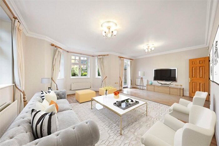 5 Bedroom Detached House To Rent In Hill Close, Cobham, Surrey, KT11