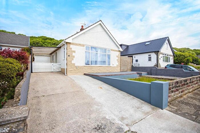 3 Bedroom Detached Bungalow For Sale In Willow Close, Porthcawl, Bridgend County Borough, CF36