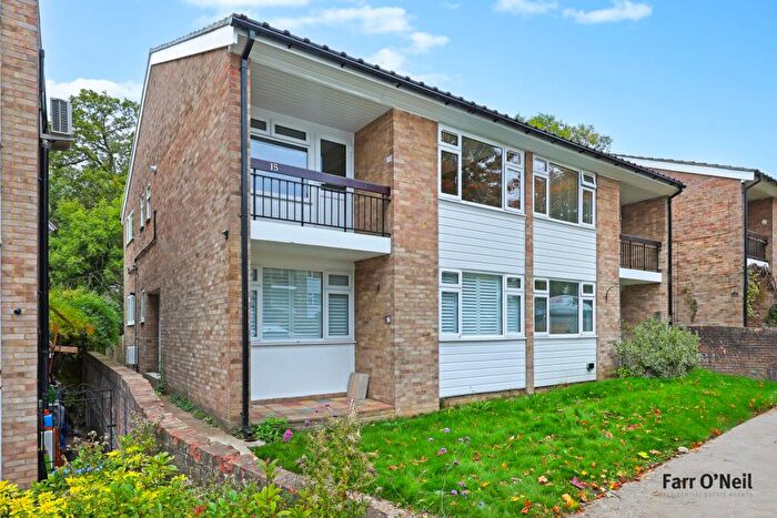 2 Bedroom Maisonette For Sale In The Cedars, Buckhurst Hill, IG9