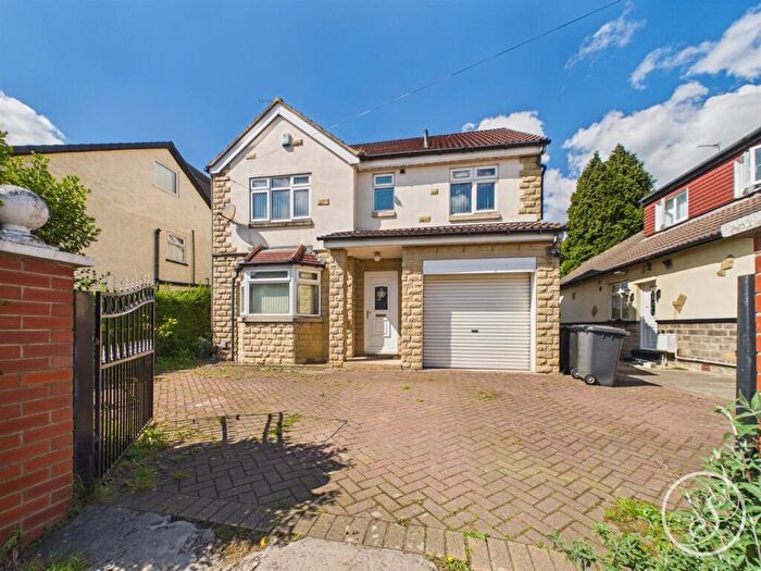 6 Bedroom Detached House To Rent In Copgrove Road, Leeds, LS8