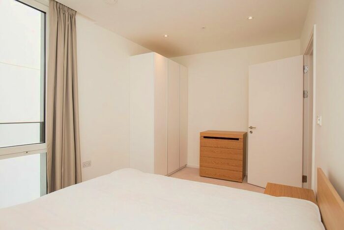 3 Bedroom Flat To Rent In 25, Victory Parade, London E20