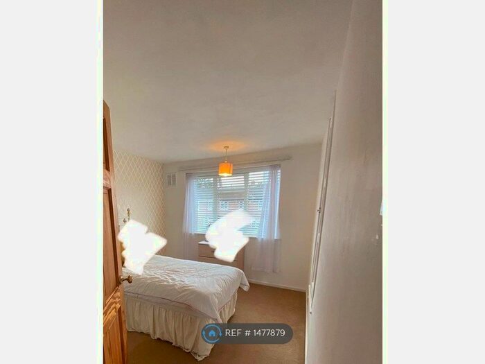 4 Bedroom End Of Terrace House To Rent In Walton Close, Middleton, Manchester, M24