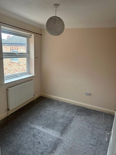 4 Bedroom Link Detached House To Rent In Spenser Road, Bedford, MK40