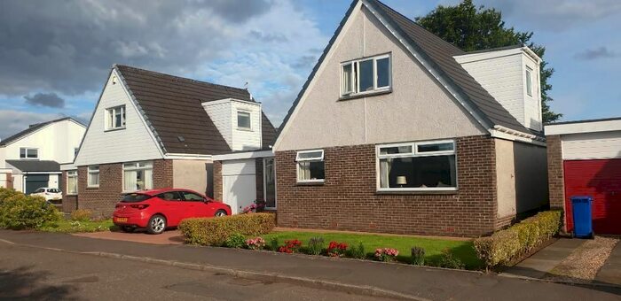 4 Bedroom Property For Sale In Smeaton Avenue, Torrance, G64