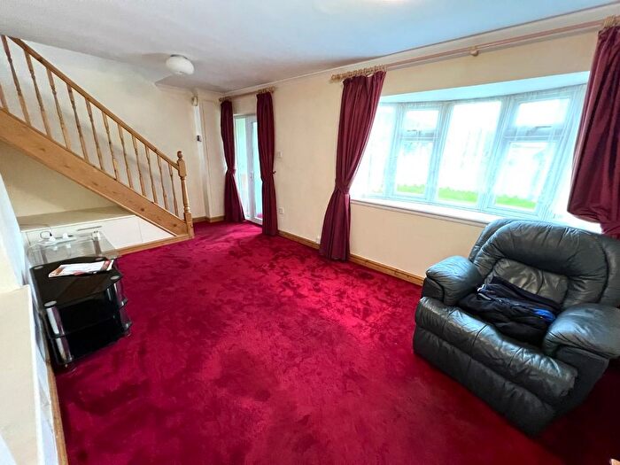 3 Bedroom End Of Terrace House For Sale In Conrad Close, Swindon, SN3