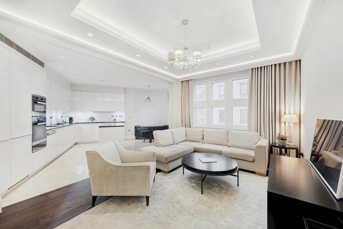 2 Bedroom Flat To Rent In Curzon Street, London, W1J