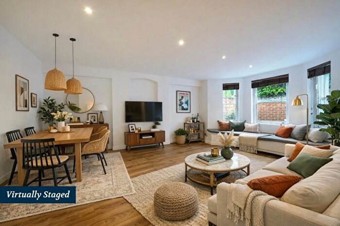 1 Bedroom Flat For Sale In Inglewood Road, West Hampstead, NW6