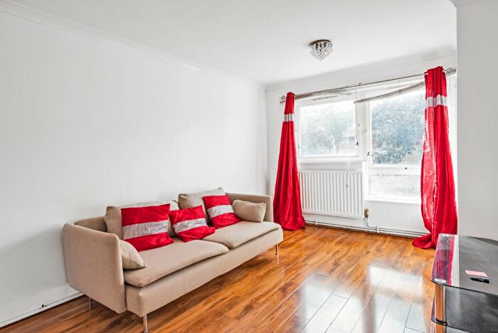 1 Bedroom Apartment To Rent In Sharratt Street, Deptford, London, SE15