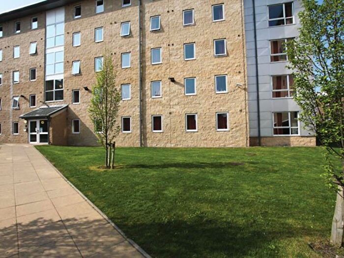 Studio To Rent In Great Horton Road, Bradford, BD7