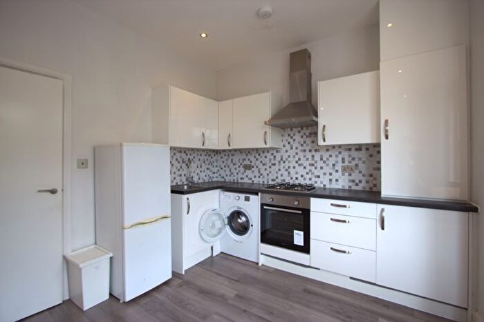 1 Bedroom Flat To Rent In Seven Sisters Road, London, N7