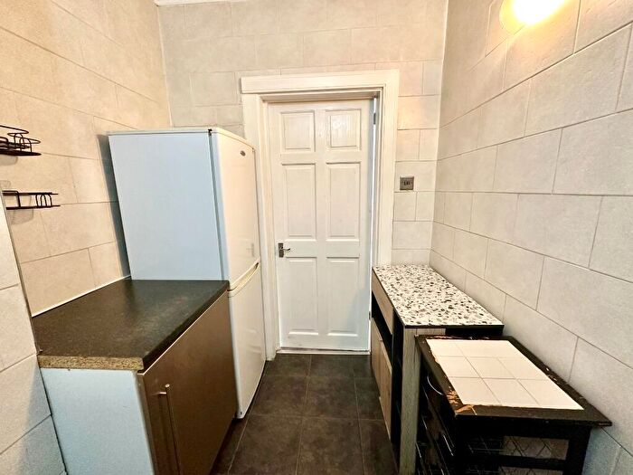 1 Bedroom Flat To Rent In Craig Road, Cathcart, Glasgow, G44