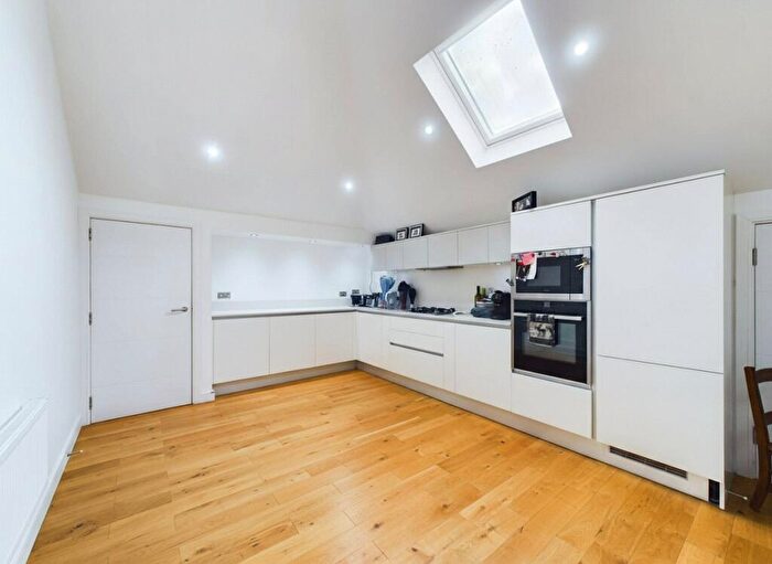 3 Bedroom Apartment To Rent In St. Marks Road, Maidenhead, Berkshire, SL6