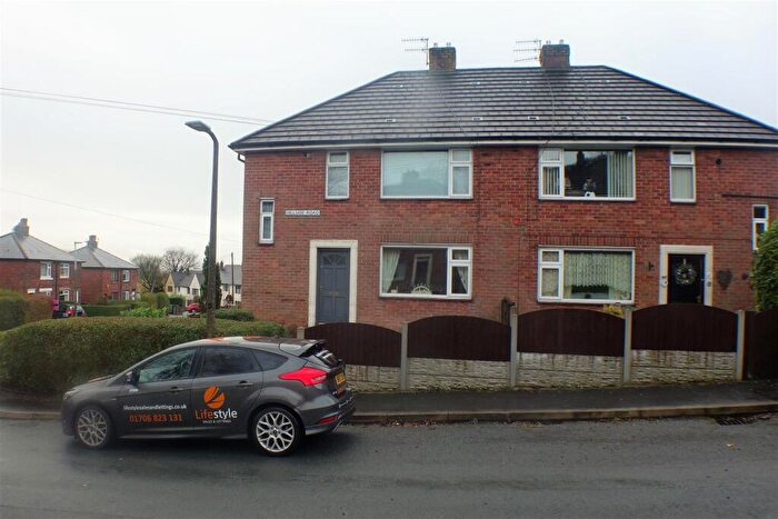 1 Bedroom Flat To Rent In Hillside Road, Ramsbottom, BL0