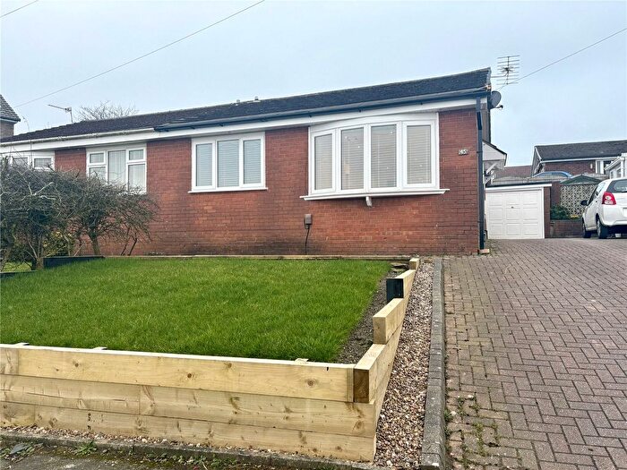 2 Bedroom Bungalow To Rent In Kendal Drive, Shaw, Oldham, Greater Manchester, OL2