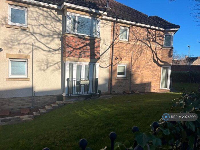 2 Bedroom Flat To Rent In Ford Lodge, South Hylton, Sunderland, SR4