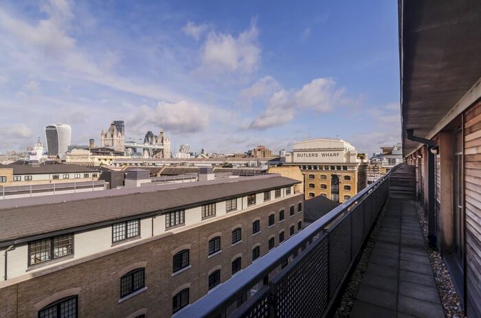 2 Bedroom Flat To Rent In Curlew Street, London, SE1