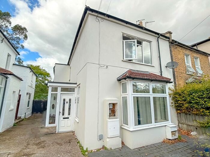 1 Bedroom Maisonette For Sale In Chestnut Rise, Plumstead, London, SE18