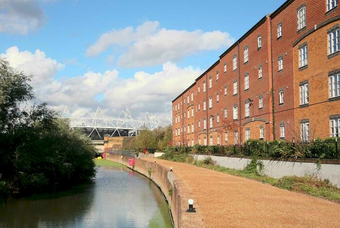 2 Bedroom Flat To Rent In Otter Close, Olymic Village, Stratford, London, E15