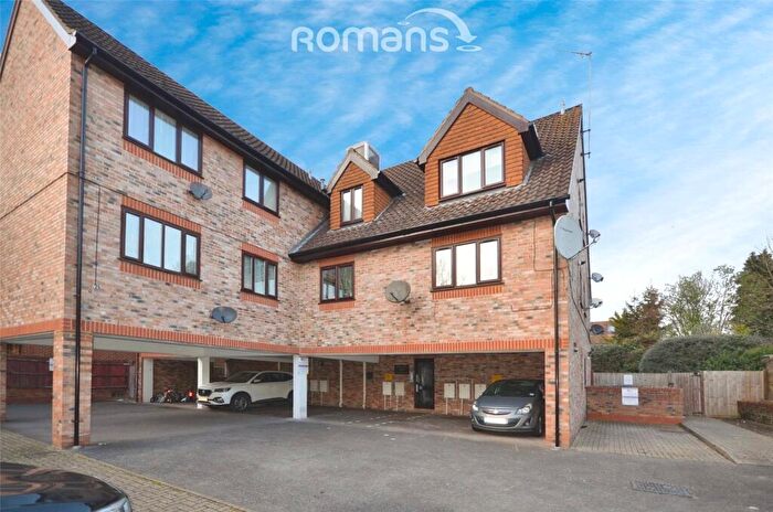 1 Bedroom Flat To Rent In Moorstown Court, Slough, SL1