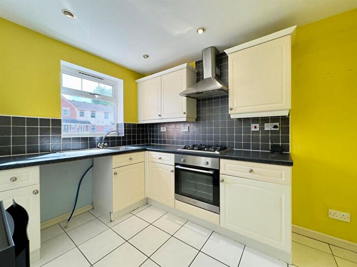 3 Bedroom End Of Terrace House For Sale In Kariba Close, Riverside, S41