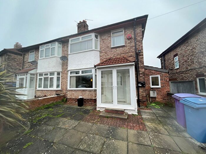 2 Bedroom Semi Detached House To Rent In Christopher Way, Liverpool, L16