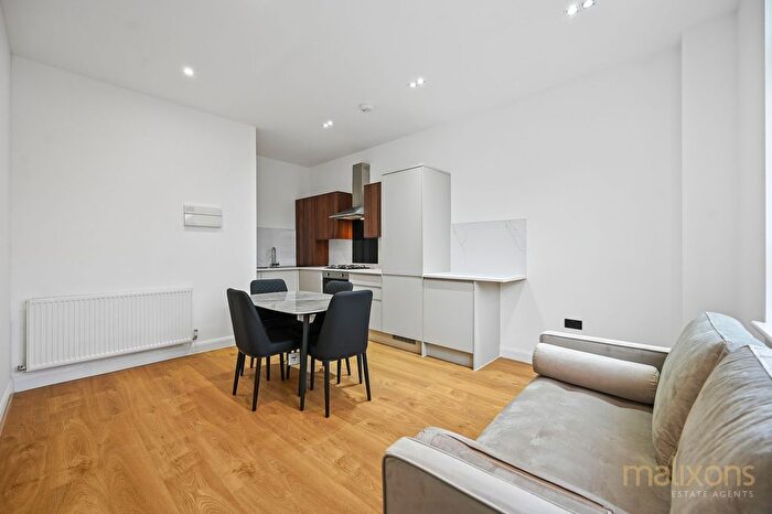 1 Bedroom Flat To Rent In Upper Tooting Road, SW17