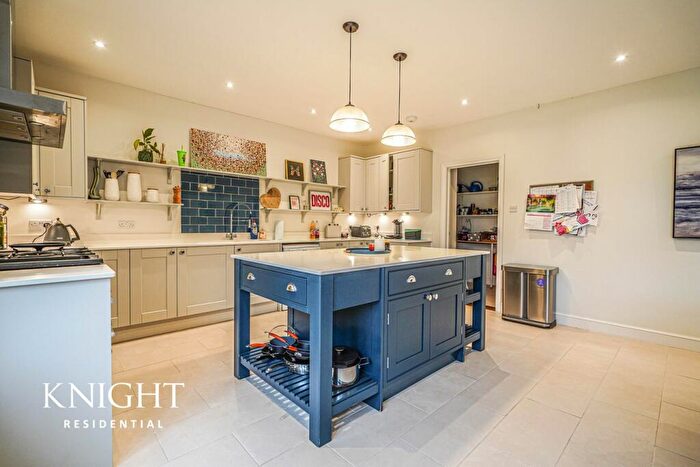 6 Bedroom Detached House For Sale In Cambridge Road, Colchester, CO3