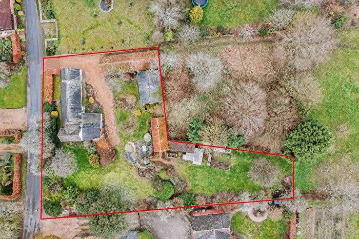 4 Bedroom Detached House For Sale In High Street, Lower Dean, Huntingdon, PE28