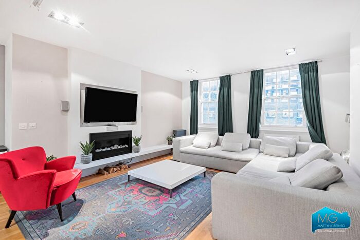 2 Bedroom Flat To Rent In Kings Terrace, London, NW1