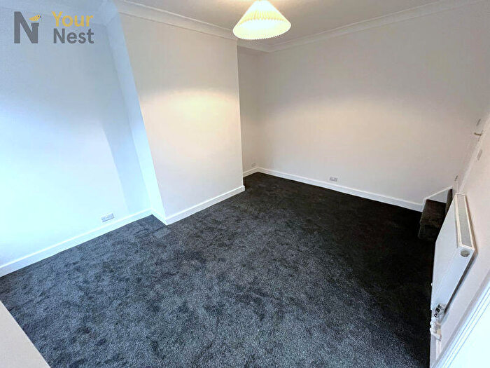3 Bedroom Detached House To Rent In Brownhill Terrace, Harehills, Leeds., LS9