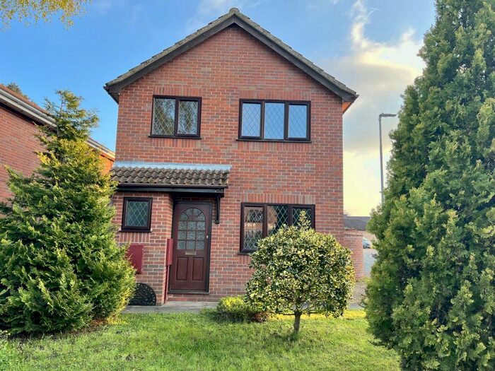 3 Bedroom Property To Rent In Nutwood Close, Thorpe Marriott, Norwich, NR8