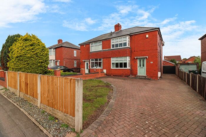 3 Bedroom Semi-Detached House For Sale In Swinston Hill Road, Sheffield, S25