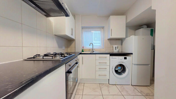 2 Bedroom Flat To Rent In Stanstead Road, London, SE23