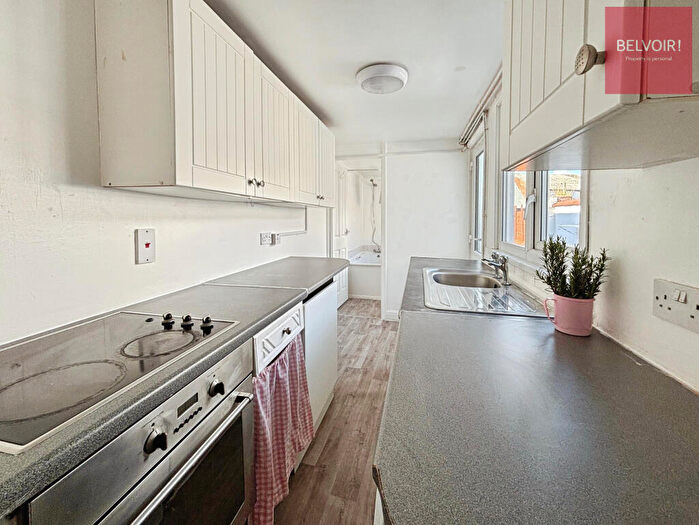 2 Bedroom Terraced House To Rent In Lime Street, Grimsby, DN31