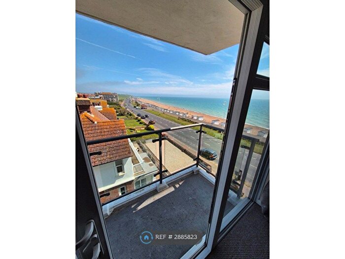 2 Bedroom Flat To Rent In De La Warr Parade, Bexhill-On-Sea, TN40